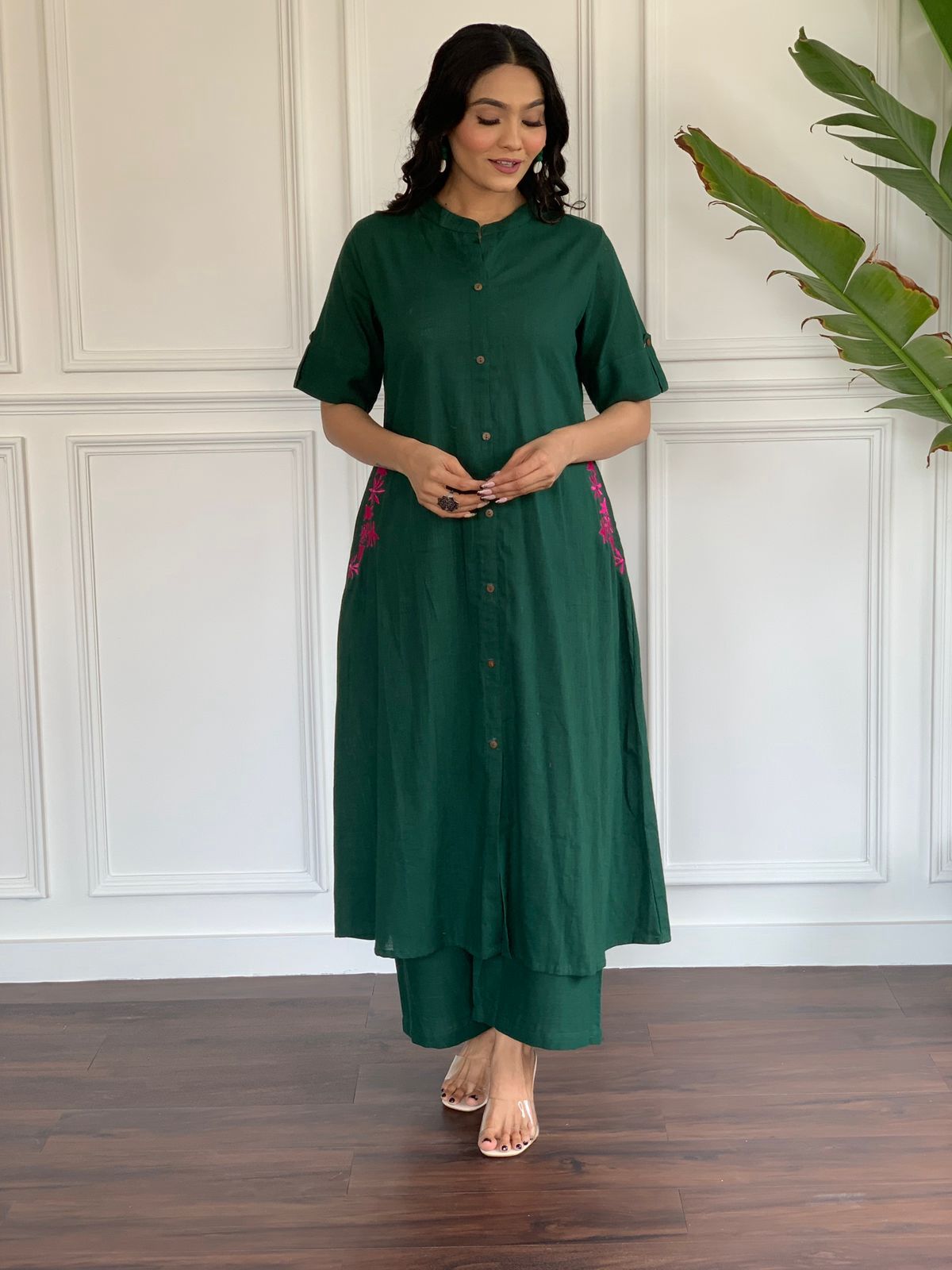 Green Button-down kurta set with embroidered details