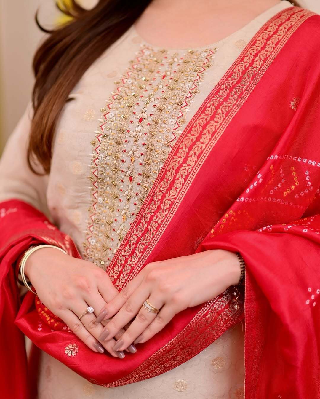 Graceful Ivory Embroidered Kurta Set with Vibrant Red Bandhani Dupatta
