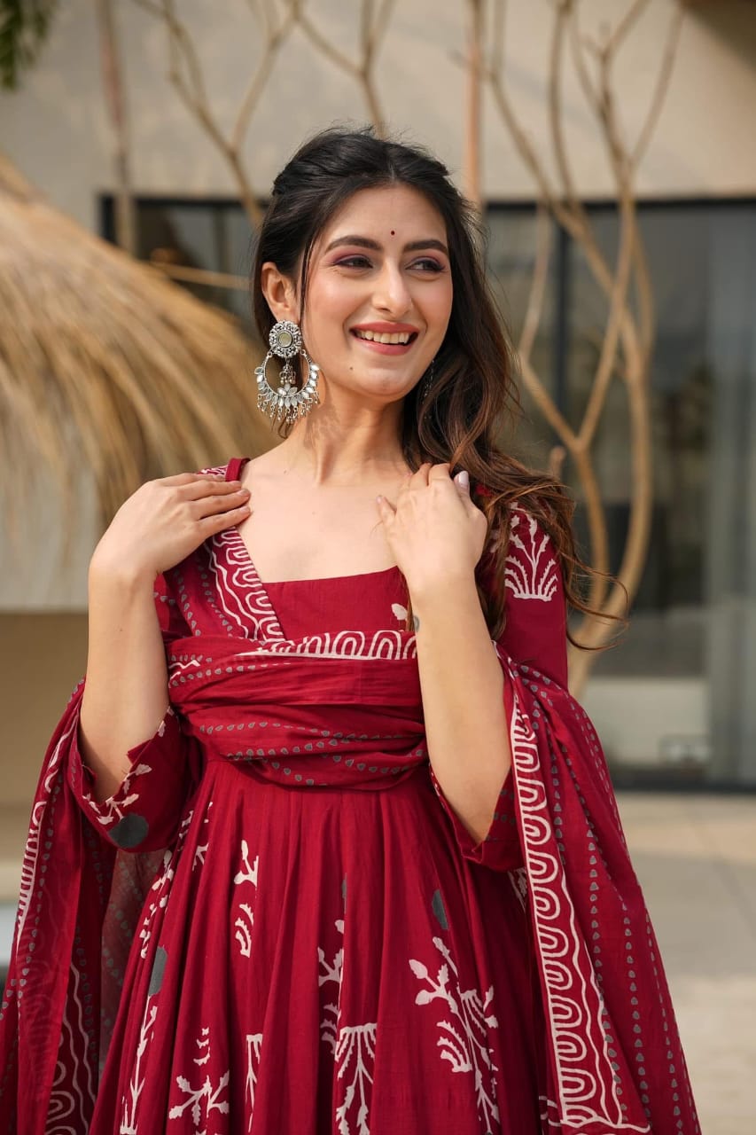 Red Hand block Cotton Kurta Set with Dupatta